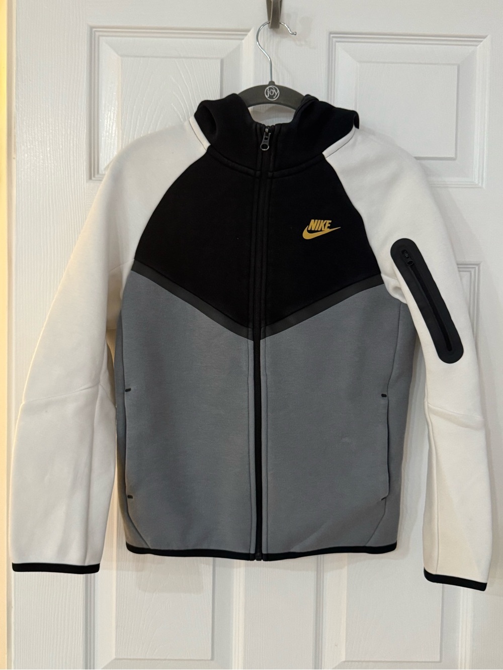 Nike Boys Black/Gray/White Full-Zip Hoodie Jacket